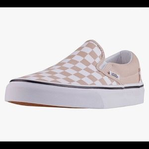 Unisex beige checkered vans.
